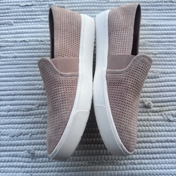 Vince Blair Perforated Slip On Sneakers Camel Suede Minimal Sz 6 - Picture 3 of 6